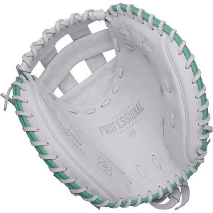 Easton x Jen Schro have teamed up again to bring you softball's premier catcher's mitt: the 2025 Easton Professional Collection Signature Series Jen Schroeder catcher's mitt! Meticulously crafted in a 34" pattern with a secure H-web, this glove features t