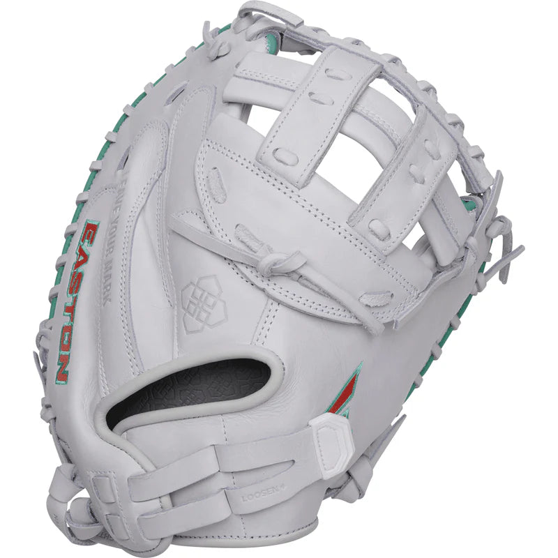 Easton x Jen Schro have teamed up again to bring you softball's premier catcher's mitt: the 2025 Easton Professional Collection Signature Series Jen Schroeder catcher's mitt! Meticulously crafted in a 34